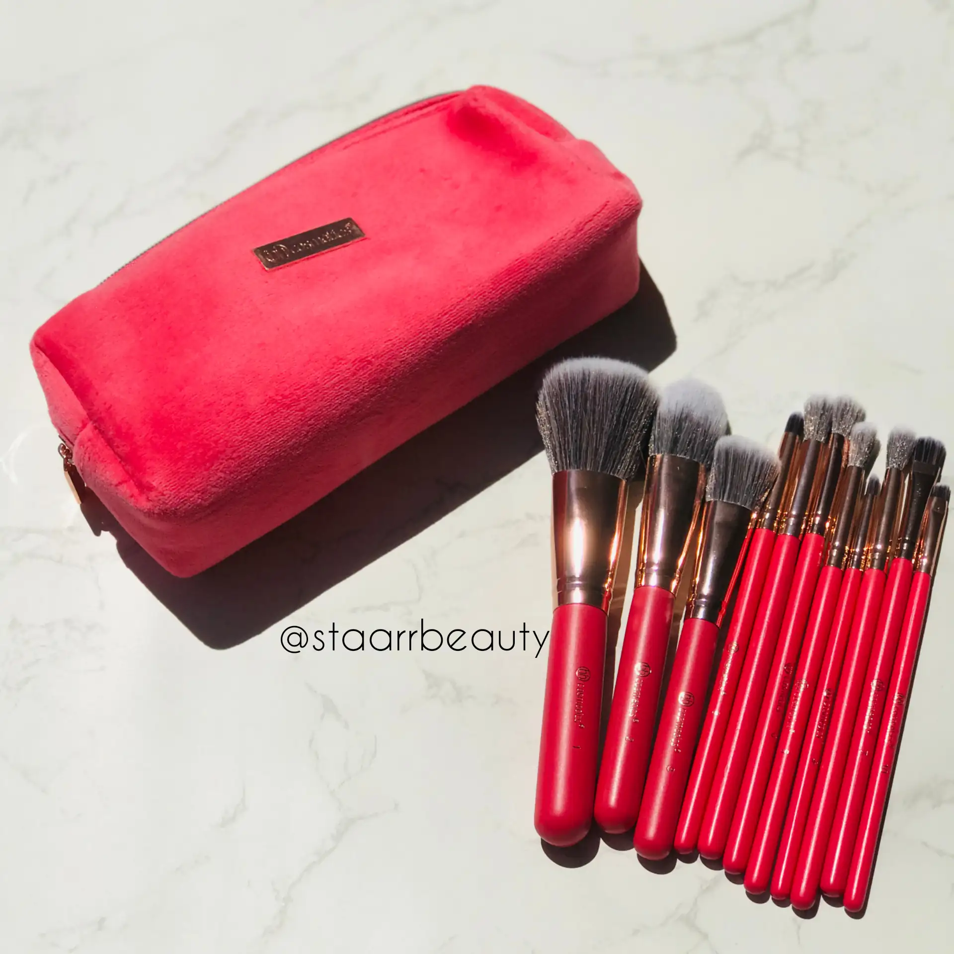 ProductID-22123.webp ست براش بی اچ BH مدل کیف مخملی مجموعه 11 عددی - تصویر 1