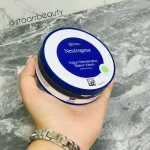 کرم مرطوب کننده نوتروژینا مناسب پوست خشک 200 میل