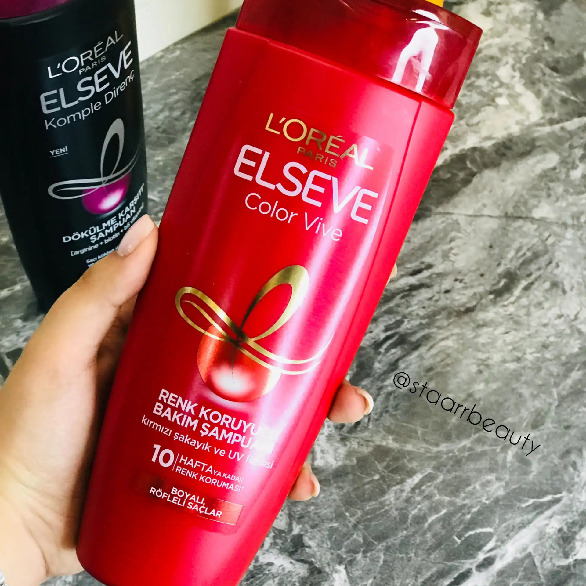 ProductID-24002.webp شامپو مخصوص موهای رنگ شده لورال مدل color vive حجم ۴۵۰ میل - تصویر 1