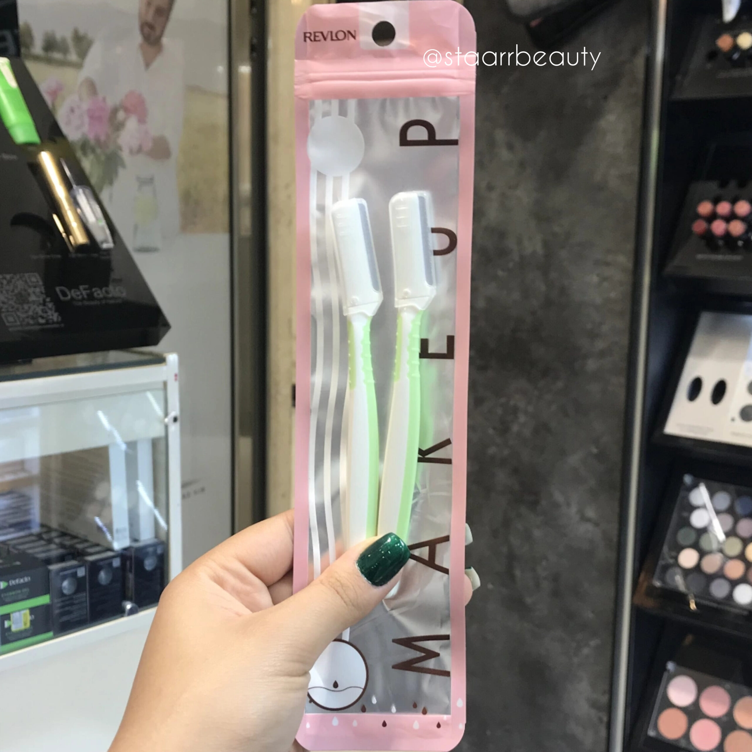 InShot_20250502_205958693 تيغ ابرو تکی رولون revlon - تصویر 1