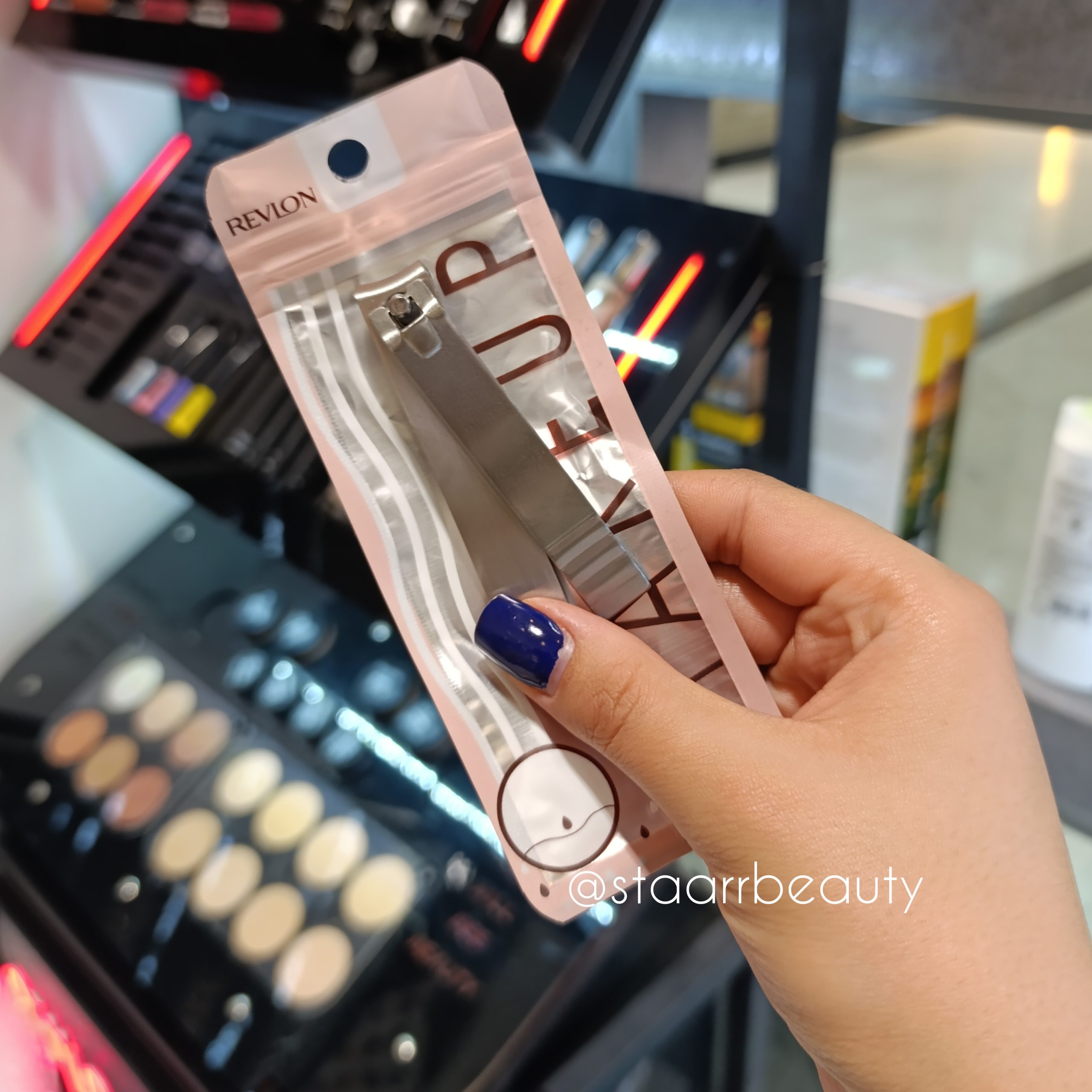 featured_InShot_20251114_222324550-scaled-1 ناخن گیر رولون سایز بزرگ Revlon – Large - تصویر 1