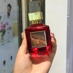 ادکلن باکارات رژ ۵۴۰ قرمز شرکت جسیکا تواین