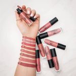 رژ لب مایع گلدن رز شماره ۴۶ - تصویر 3